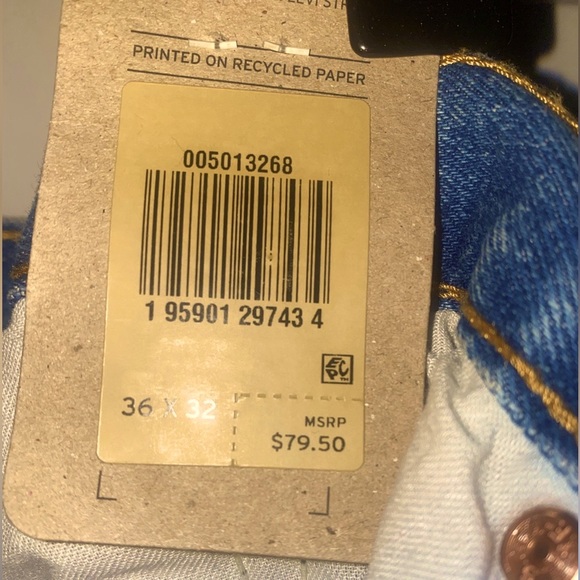 NWT Men’s button, Strength Distressed Jeans, Levis’s 501 Originals, Size 36X32 - Picture 3 of 10